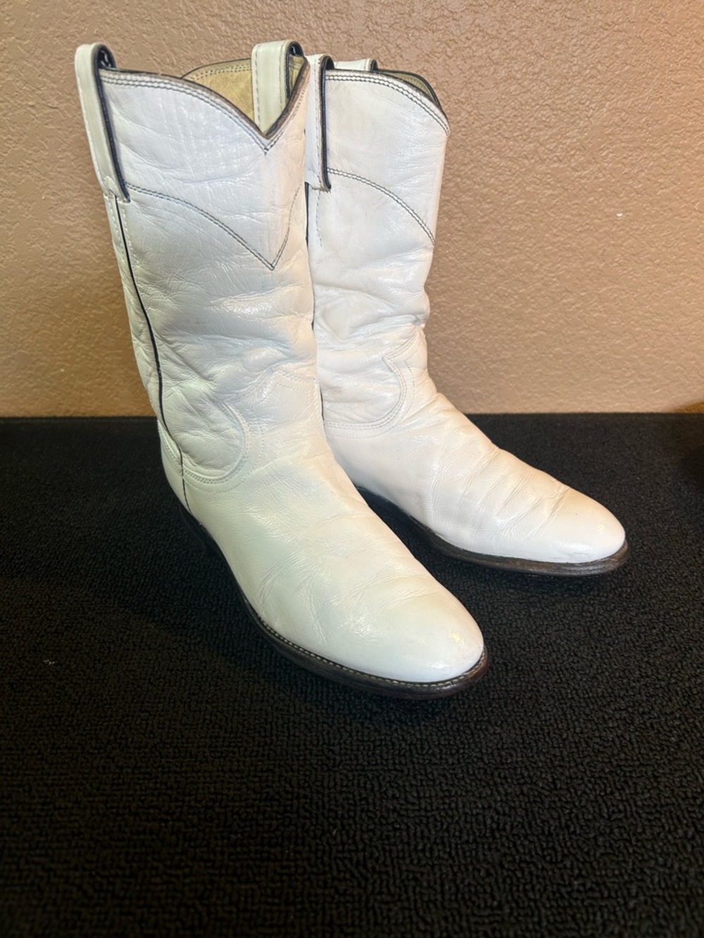 Vintage Justin Roper Boots Size 5-C. White w/French  Blue Piping. L3086
